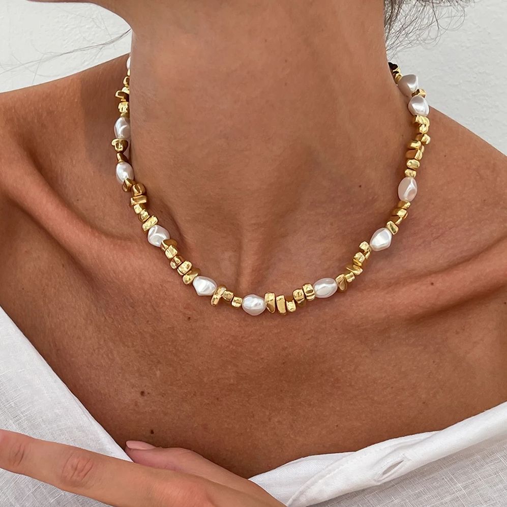 Pearl Choker Necklace Vintage - KunJoe エレガントなイミテーションパールチョーカーネックレス レディース レトロゴールドカラー アクリルビーズ鎖骨チェーン パーティー用ネックジュエリー