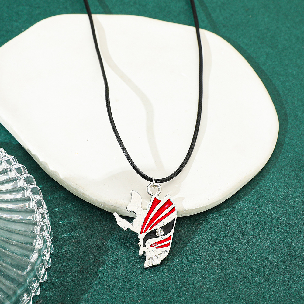 Anime Pendant Necklace - アニメ黒崎一護ホロウマスクブルヘッドボイドスカルマスクメタルペンダントネックレス - コスプレジュエリークリエイティブギフト