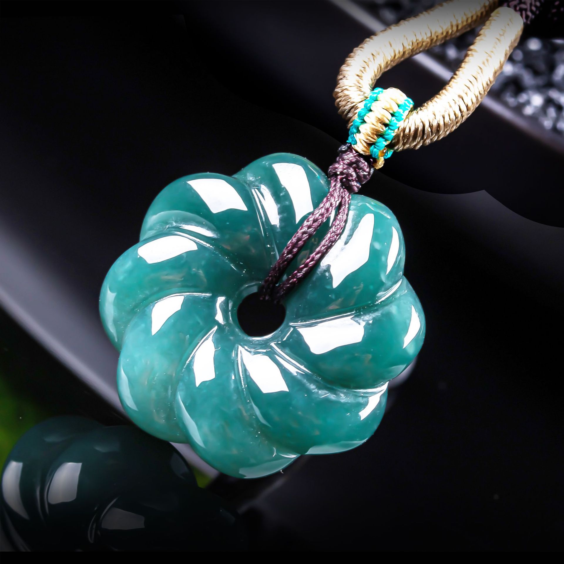 天然ビルマ翡翠の花ペンダントネックレスアクセサリー、宝石のお - Necklaces のレビューと価格