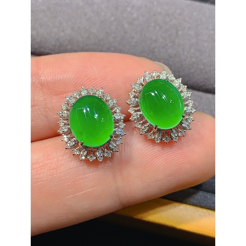 アイスタイプの陽気な緑色のジェダイトイヤリング、ミャンマー産 - Earrings のレビューと価格