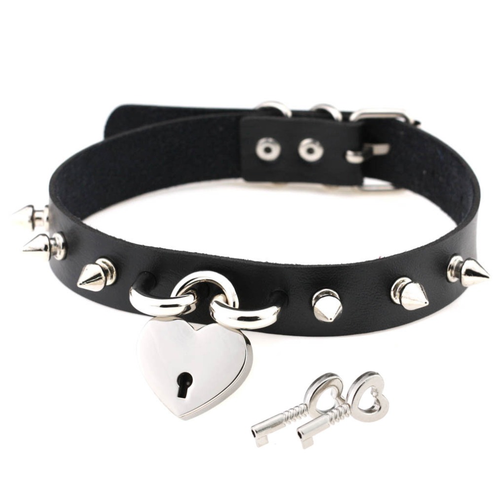 女性のためのイミテーションレザーのパンクチョーカーネックレス - Goth Punk Spike Choker のレビューと価格