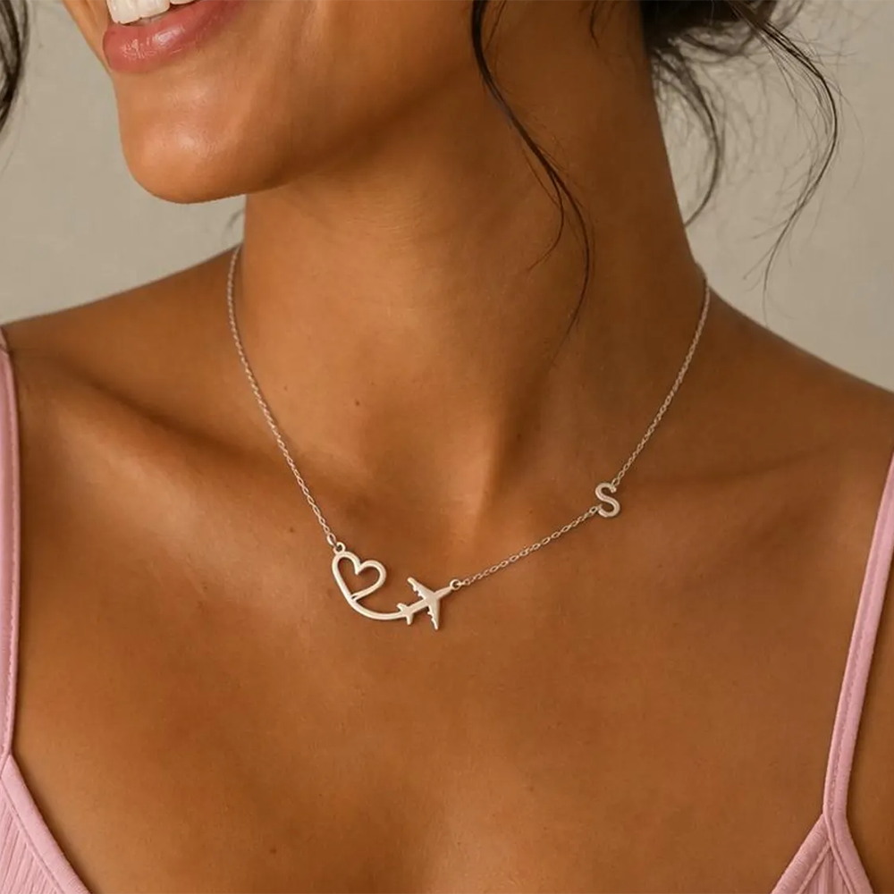パーソナライズされたハート飛行機イニシャルペンダントネックレ - Custom Name Necklace Stainless Steel のレビューと価格