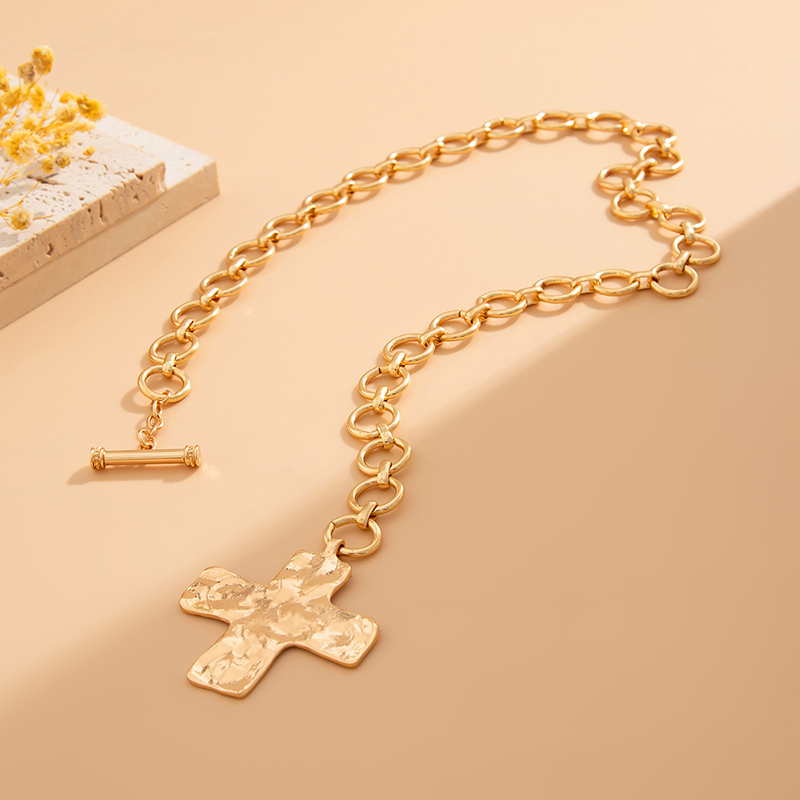 ホットセール ゴールドレイヤードチャンキークロスネックレス  - Cross Pendant Necklace Gold のレビューと価格