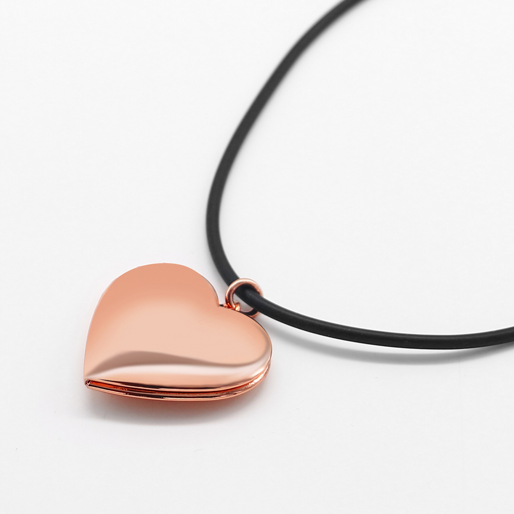 女性のための永遠の愛のハートネックレス,925スターリングシ - Heart Locket Necklace Photo のレビューと価格