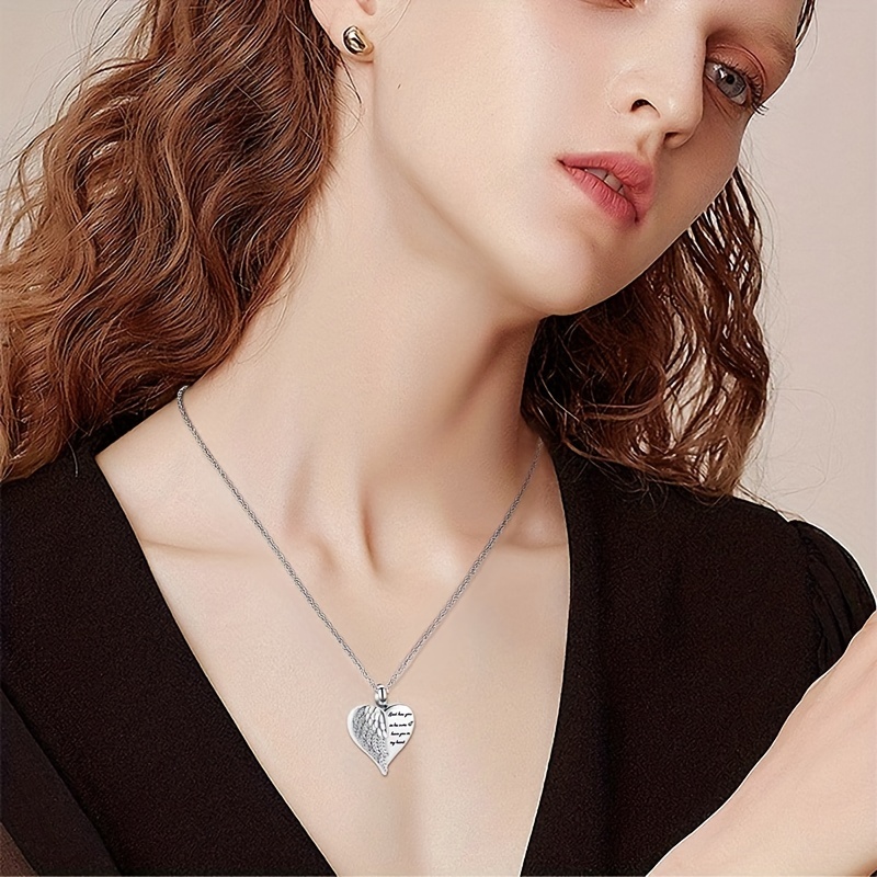 ステンレス鋼愛の心のネックレス、記念品の控えめなジュエリー、 - Heart Locket Necklace Photo のレビューと価格