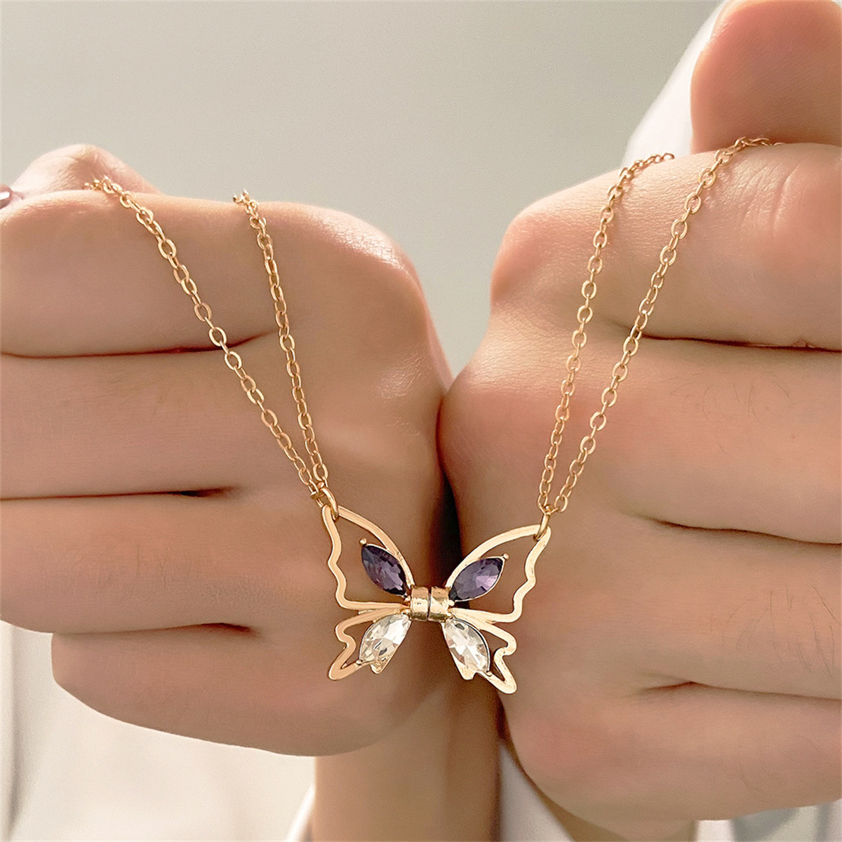 恋人同士のBFF磁気バタフライネックレス、細いチェーンのマッ - Magnetic Couple Matching Necklaces のレビューと価格