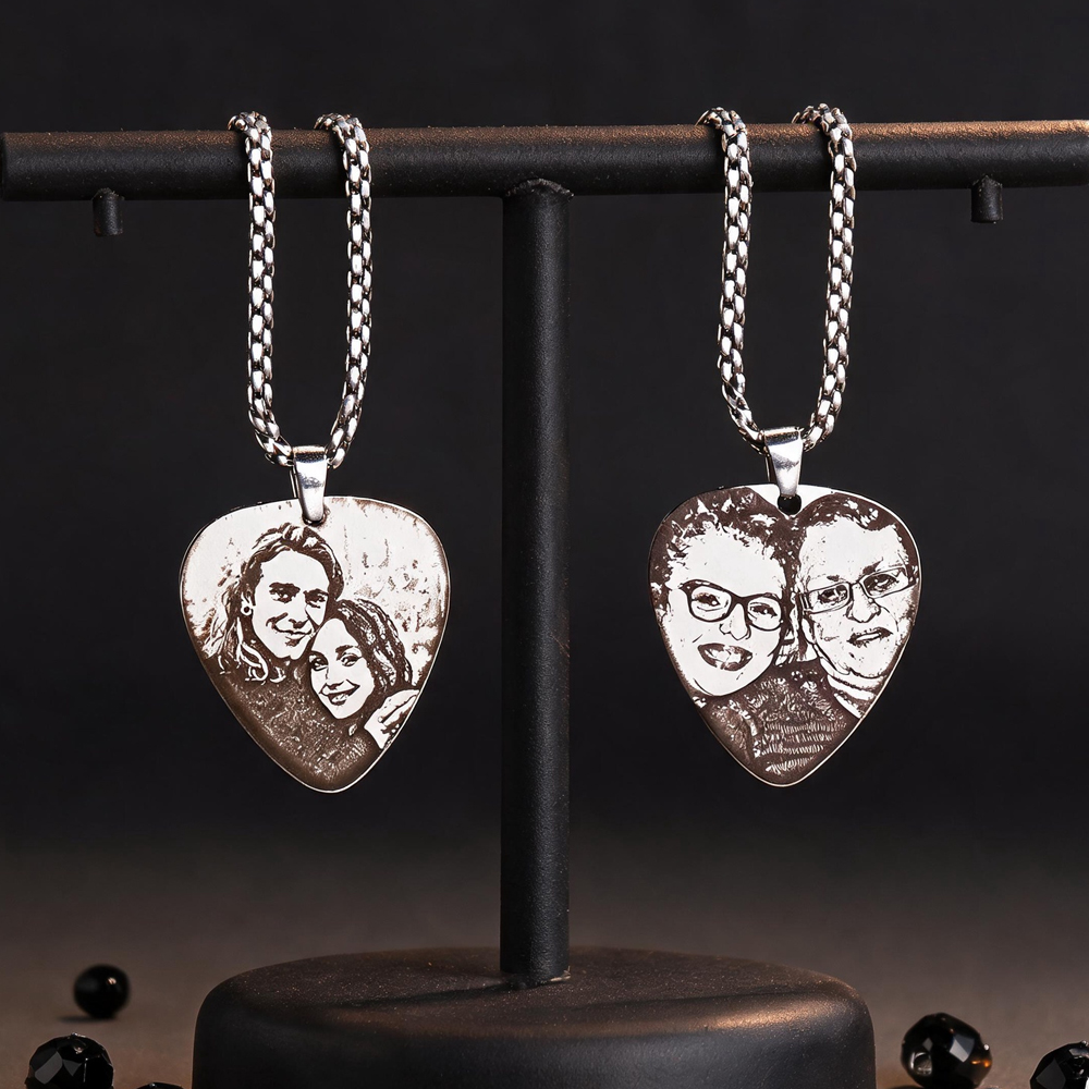カスタマイズされたカップル写真ペンダントネックレス、写真を刻 - Custom Name Necklace Stainless Steel のレビューと価格