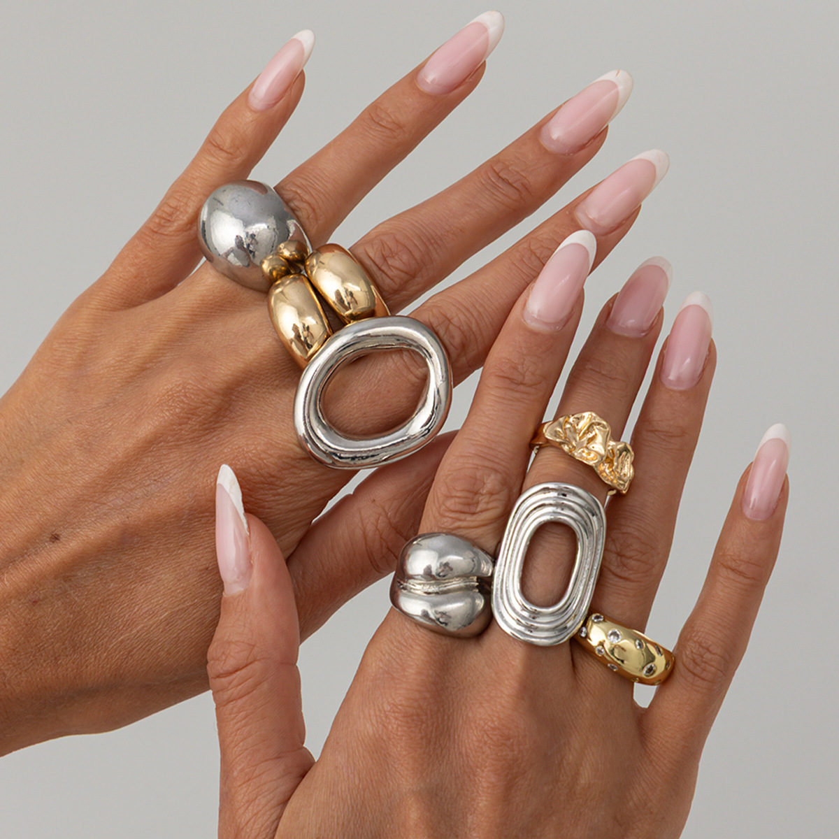 8個セット ヴィンテージ パンク ゴールド シルバーカラー  - Vintage Punk Knuckle Rings Set のレビューと価格