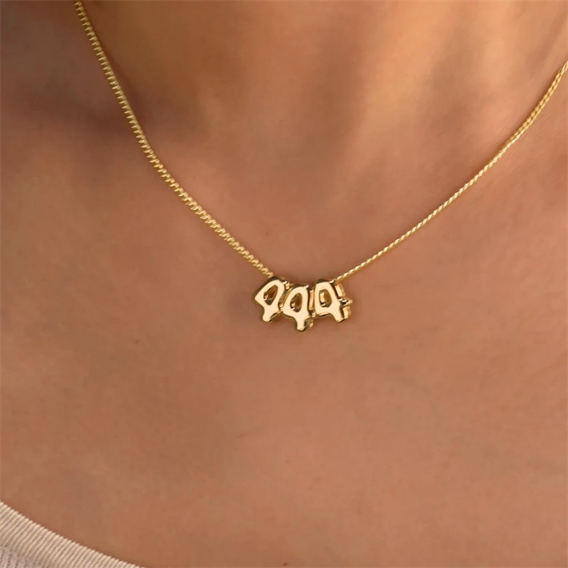 パーソナライズ3Dバブルレターネックレス カスタムネームネッ - Initial Letter Necklace 18K Gold のレビューと価格