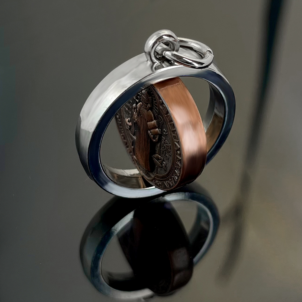 新しい聖ベネディクトメダルネックレス カトリック保護十字架ペ - Necklaces のレビューと価格