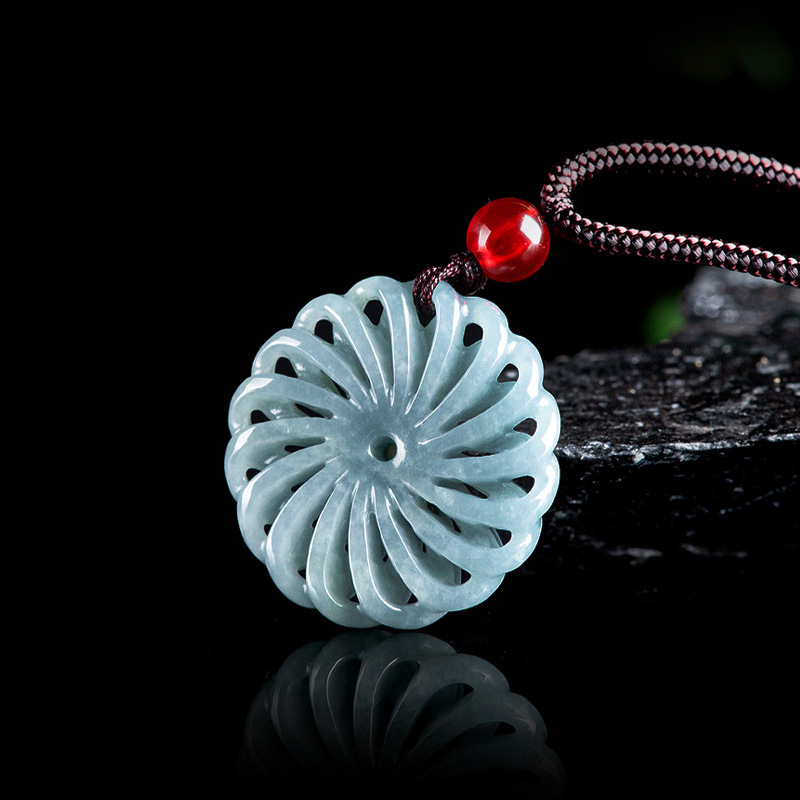 ビルマ翡翠フラワーペンダントネックレスストーンファッションア - Necklaces のレビューと価格