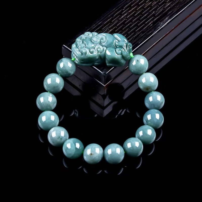 天然の本物のエメラルドブルーウォーター貔貅（ヒキュウ）ラウン - Bracelets のレビューと価格