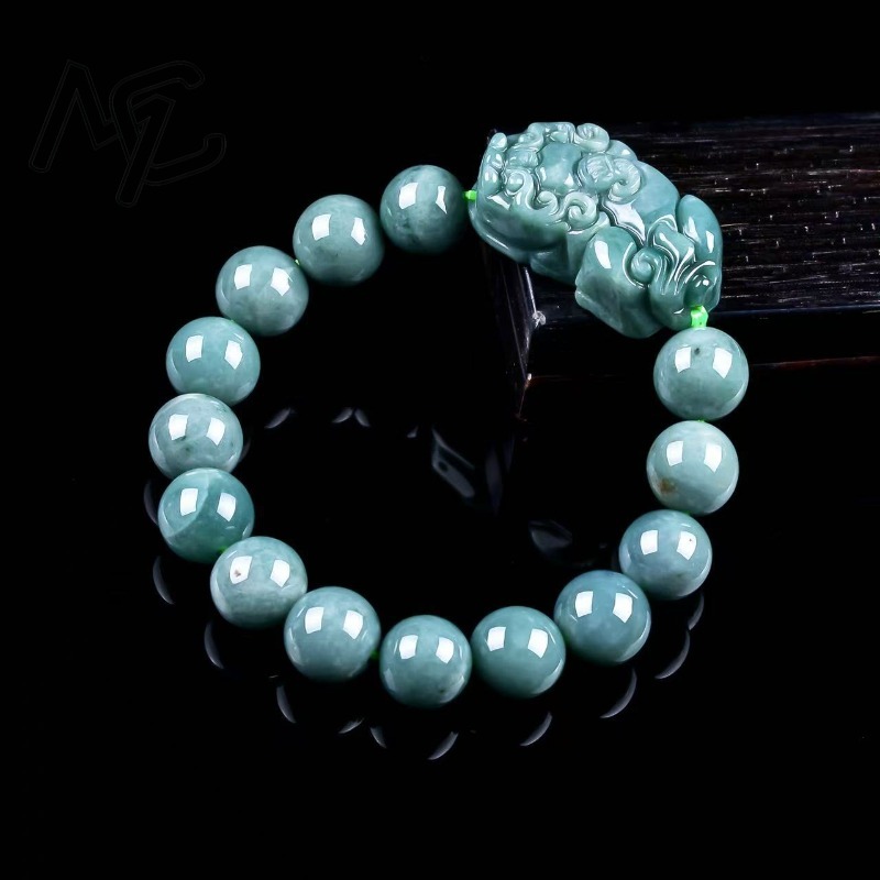 天然の本物のエメラルドブルーウォーター貔貅（ヒキュウ）ラウン - Bracelets のレビューと価格