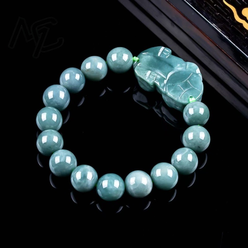 天然の本物のエメラルドブルーウォーター貔貅（ヒキュウ）ラウン - Bracelets のレビューと価格