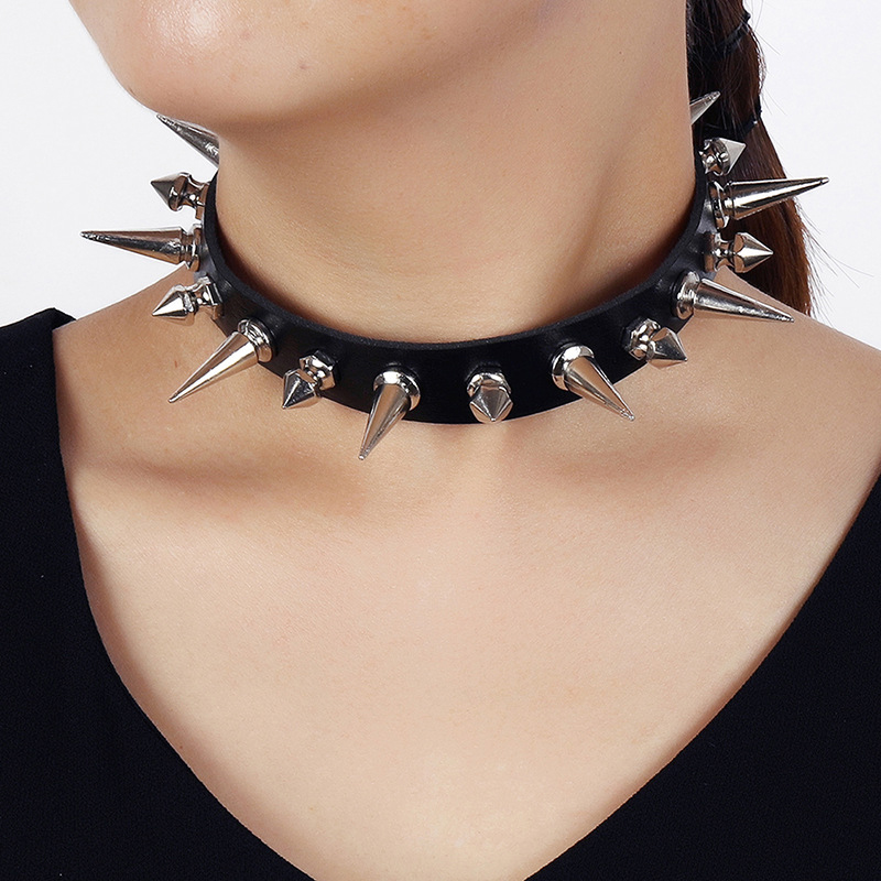 男性と女性のためのスパイク付きフェイクレザーネックレス,大き - Goth Punk Spike Choker のレビューと価格