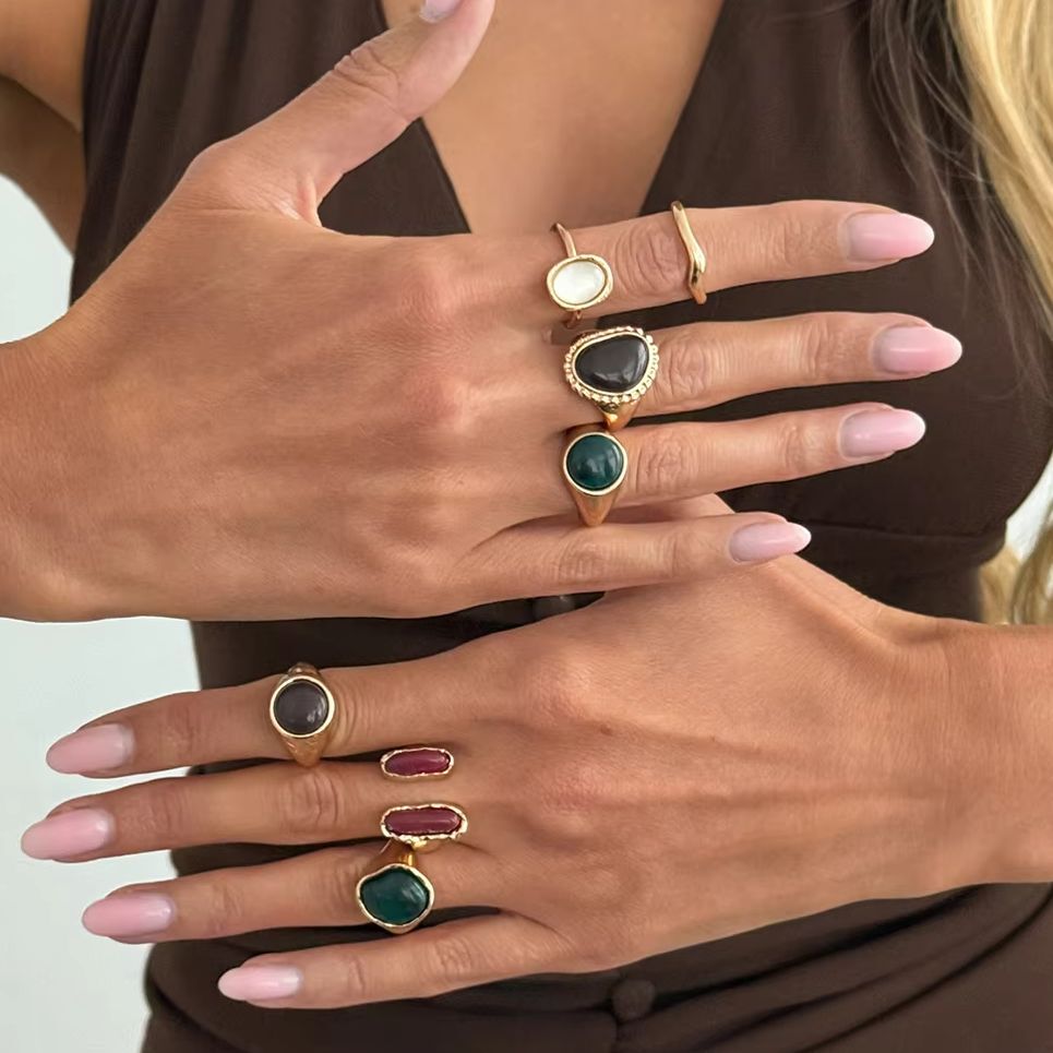 IngeSight.Z 7個セット パンクトレンド カラフル - Vintage Punk Knuckle Rings Set のレビューと価格