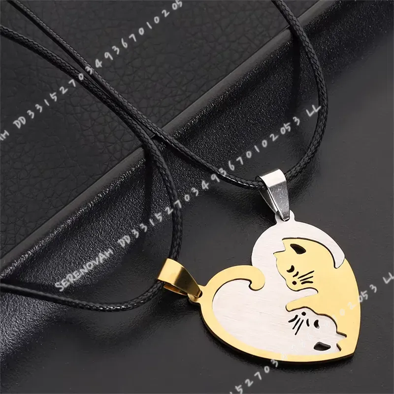 1組のクリエイティブで可愛いステンレス製の漫画猫キーホルダー - Magnetic Couple Matching Necklaces のレビューと価格