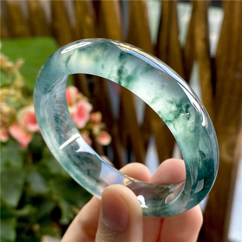 花模様の氷質ジェダイト、ビルマの老鉱山産、規則的な円形の女性 - Bracelets のレビューと価格