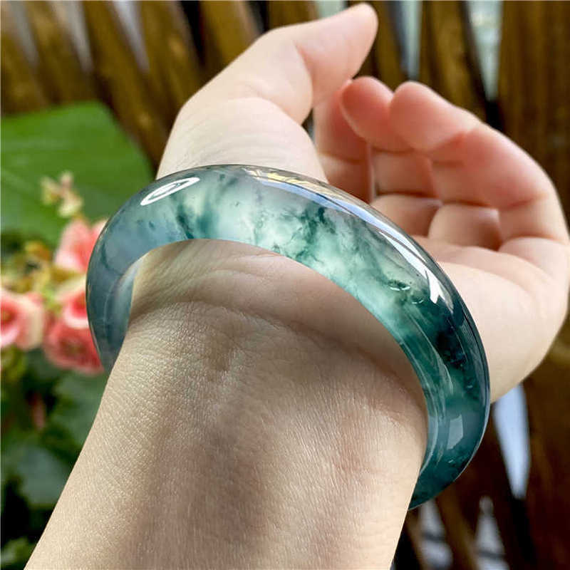 花模様の氷質ジェダイト、ビルマの老鉱山産、規則的な円形の女性 - Bracelets のレビューと価格