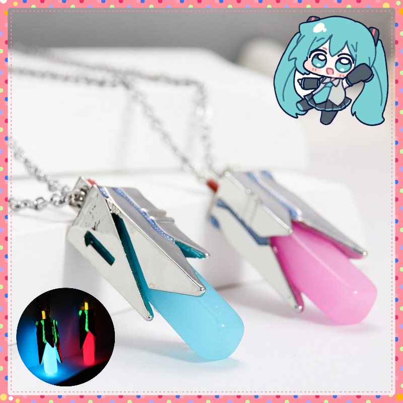 ミクアニメ周辺機器ネックレス漫画蛍光ジュエリーペンダントアク - Anime Pendant Necklace のレビューと価格