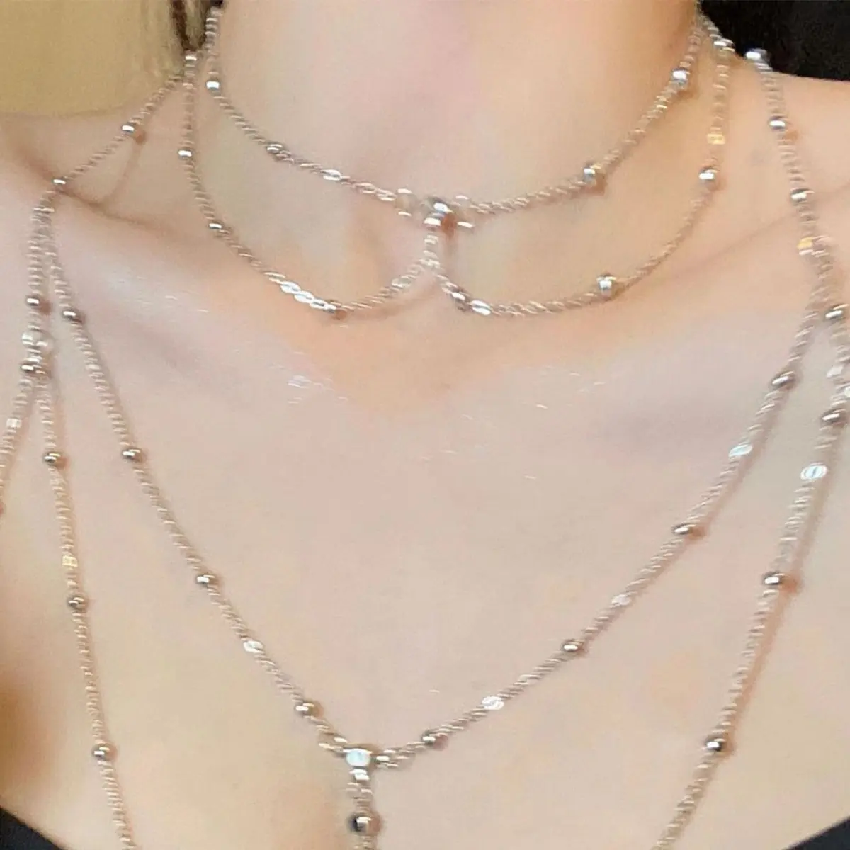 女性のためのきらびやかなラインストーンボディチェーン,セクシ - Layered Pendant Necklace Aesthetic のレビューと価格