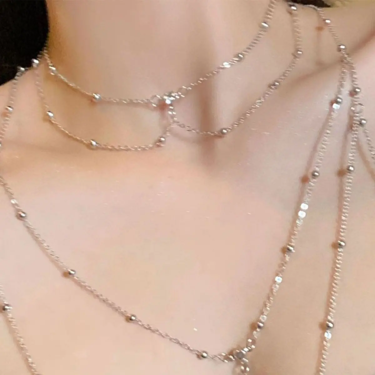 女性のためのきらびやかなラインストーンボディチェーン,セクシ - Layered Pendant Necklace Aesthetic のレビューと価格