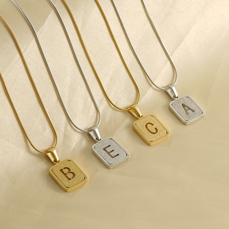 3 ピース/バッグ高品質チェーンイニシャル 26 ローマ字ア - Initial Letter Necklace 18K Gold のレビューと価格