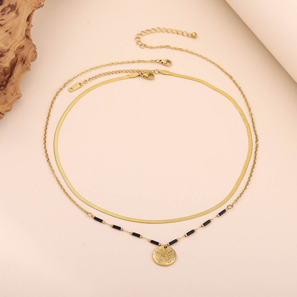 ボヘミアンサンフェイスコインレイヤードネックレス ステンレス - Layered Pendant Necklace Aesthetic のレビューと価格